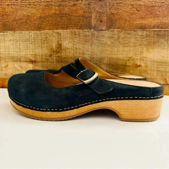 Dansko Britney Burnished Black Nubuck Leather Mule/Clog Shoes - Picture 4 of 10